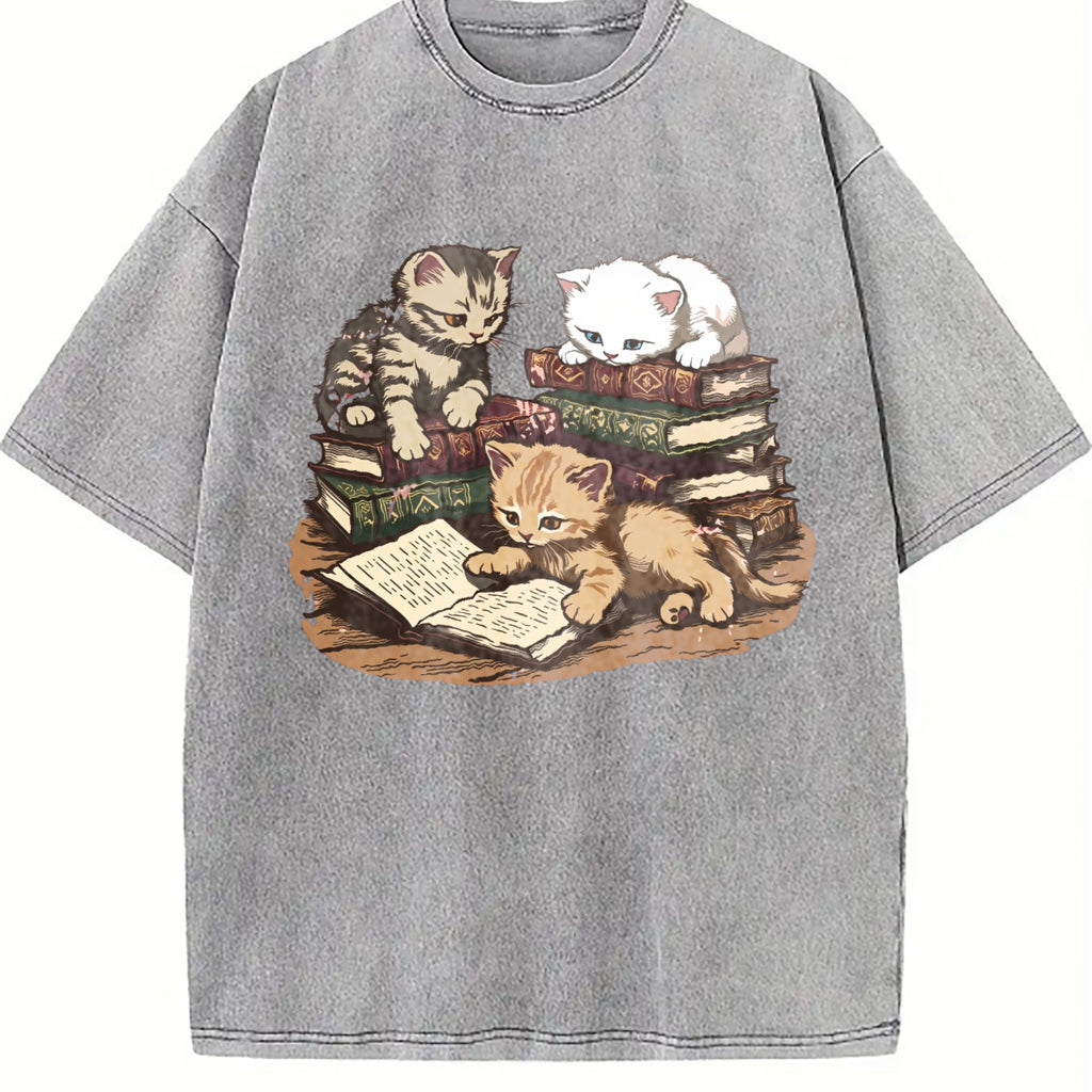 Kittens Reading Books Vintage Washed T-Shirt product image 5