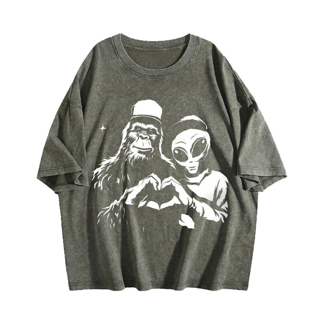 Bigfoot And Alien Heart Hands Funny Vintage Washed T-Shirt product image 4