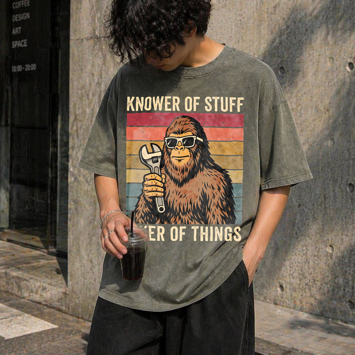 Funny Fathers Day Bigfoot Vintage Washed T-Shirt product image 4