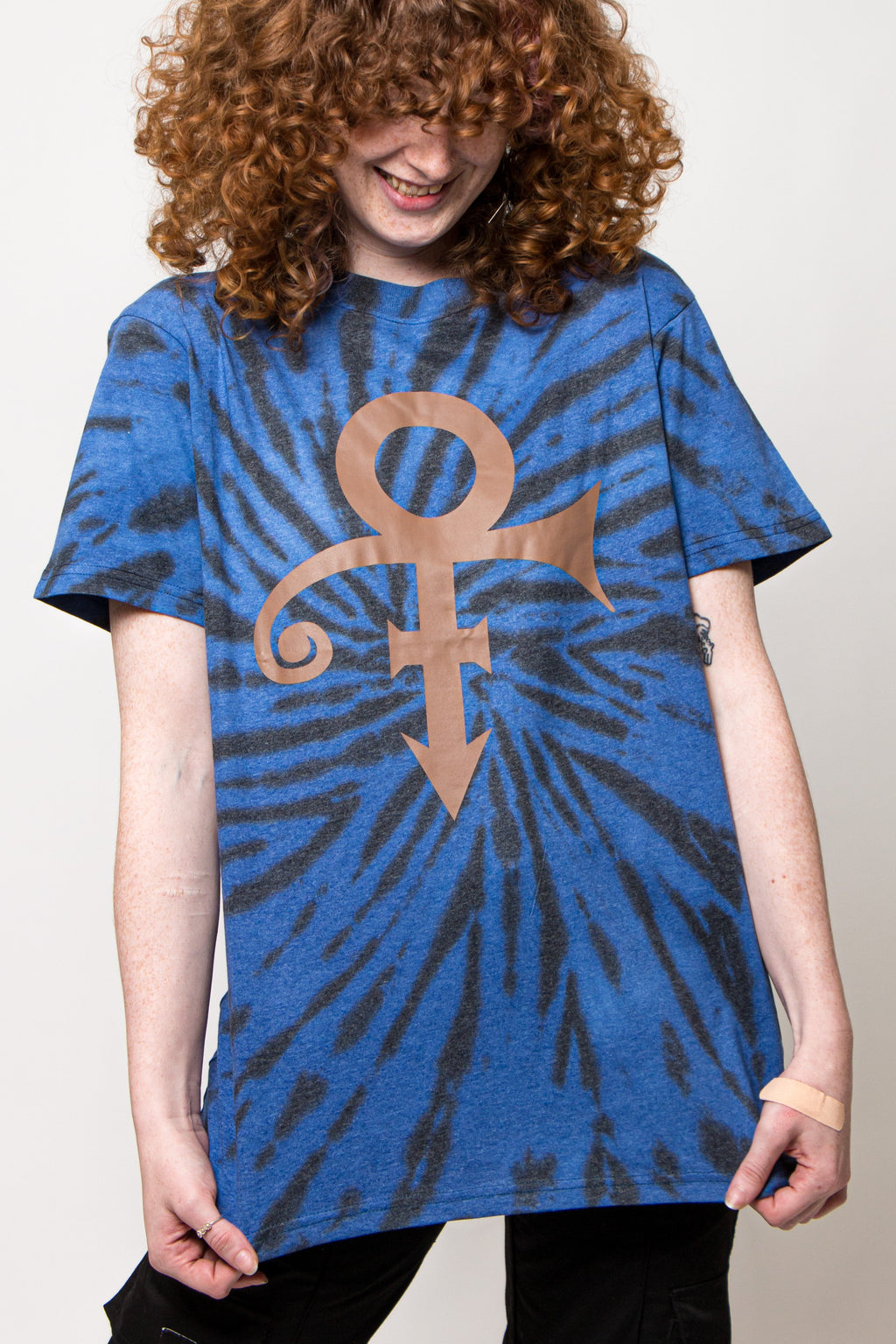 Prince Gold Symbol Dip Dye T Shirt product image 3