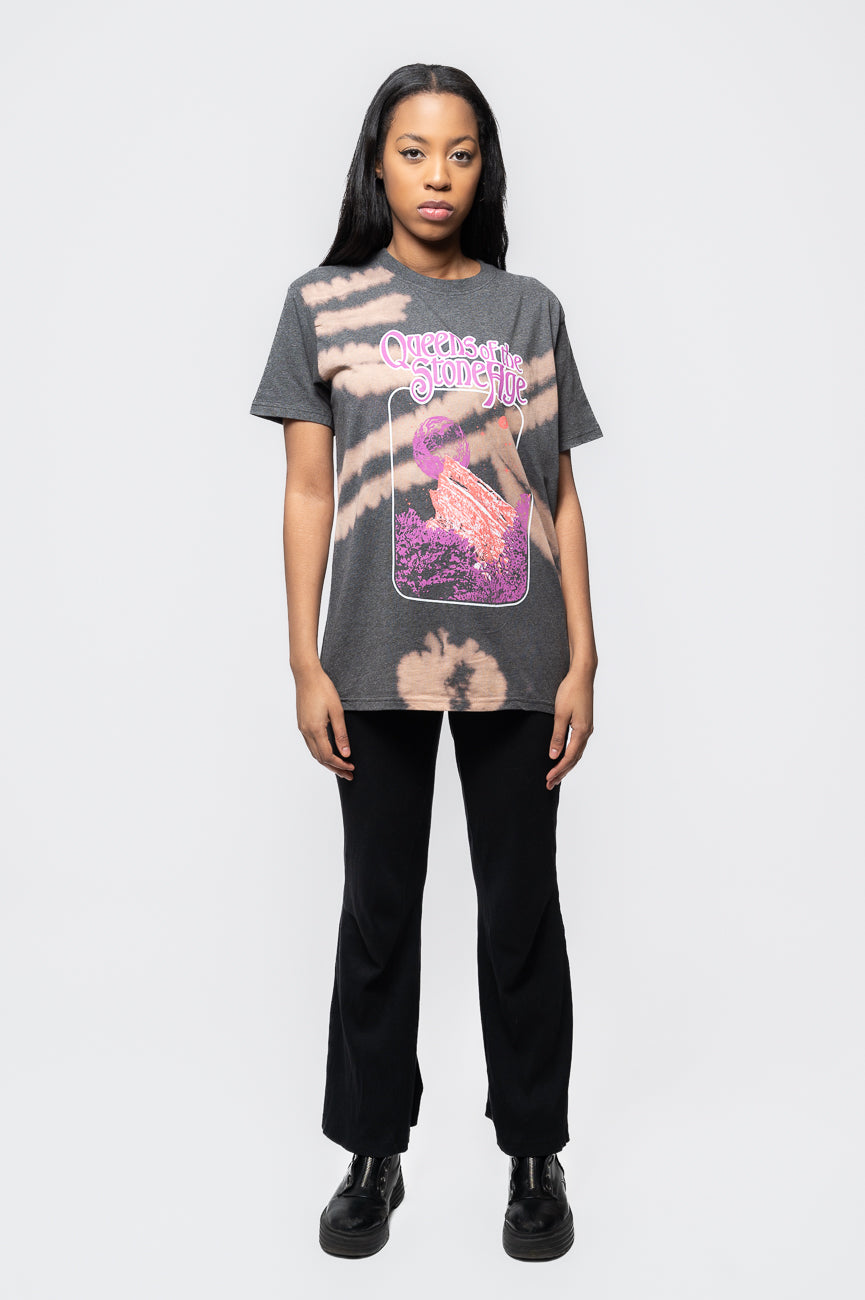 Queens Of The Stone Age Planet Frame Dye Wash T Shirt product image 2