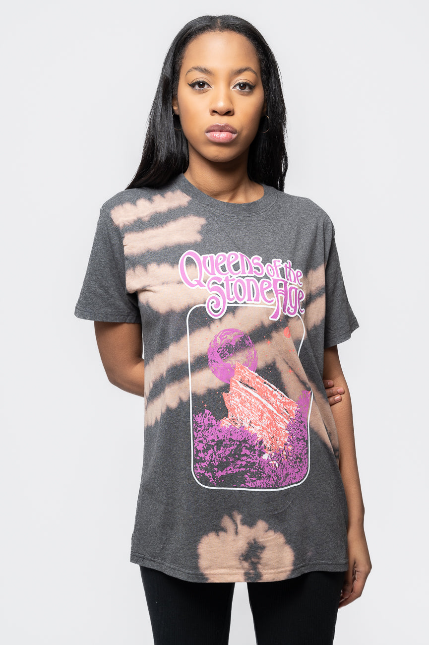 Queens Of The Stone Age Planet Frame Dye Wash T Shirt product image 1
