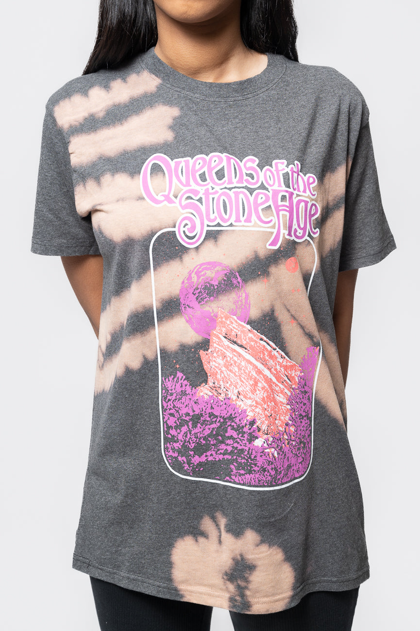 Queens Of The Stone Age Planet Frame Dye Wash T Shirt product image 3